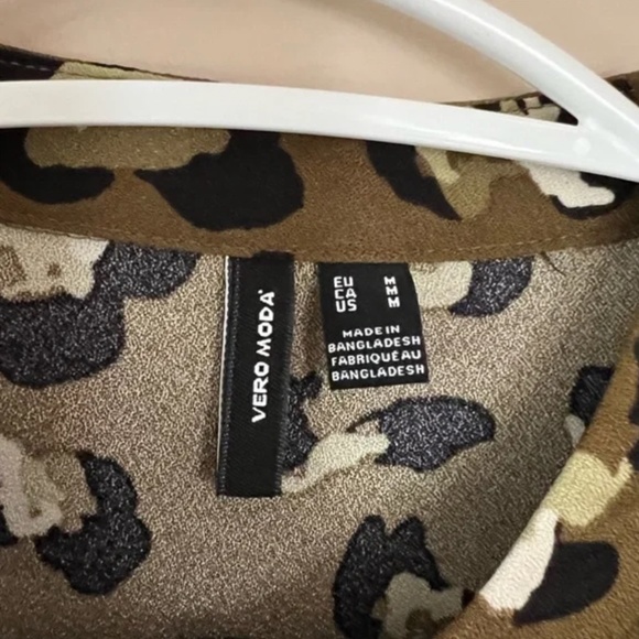 NWOT Vero Moda Long Sleeve Leopard Print Dress Medium - Picture 4 of 7